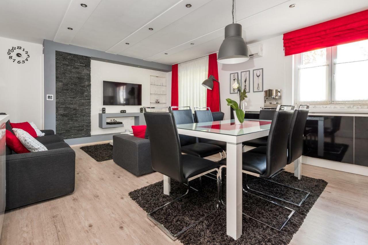 Apartments Ivan Kaštela Екстериор снимка