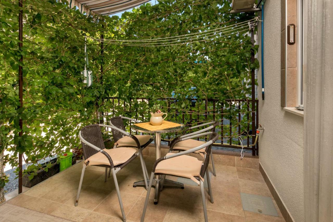 Apartments Ivan Kaštela Екстериор снимка