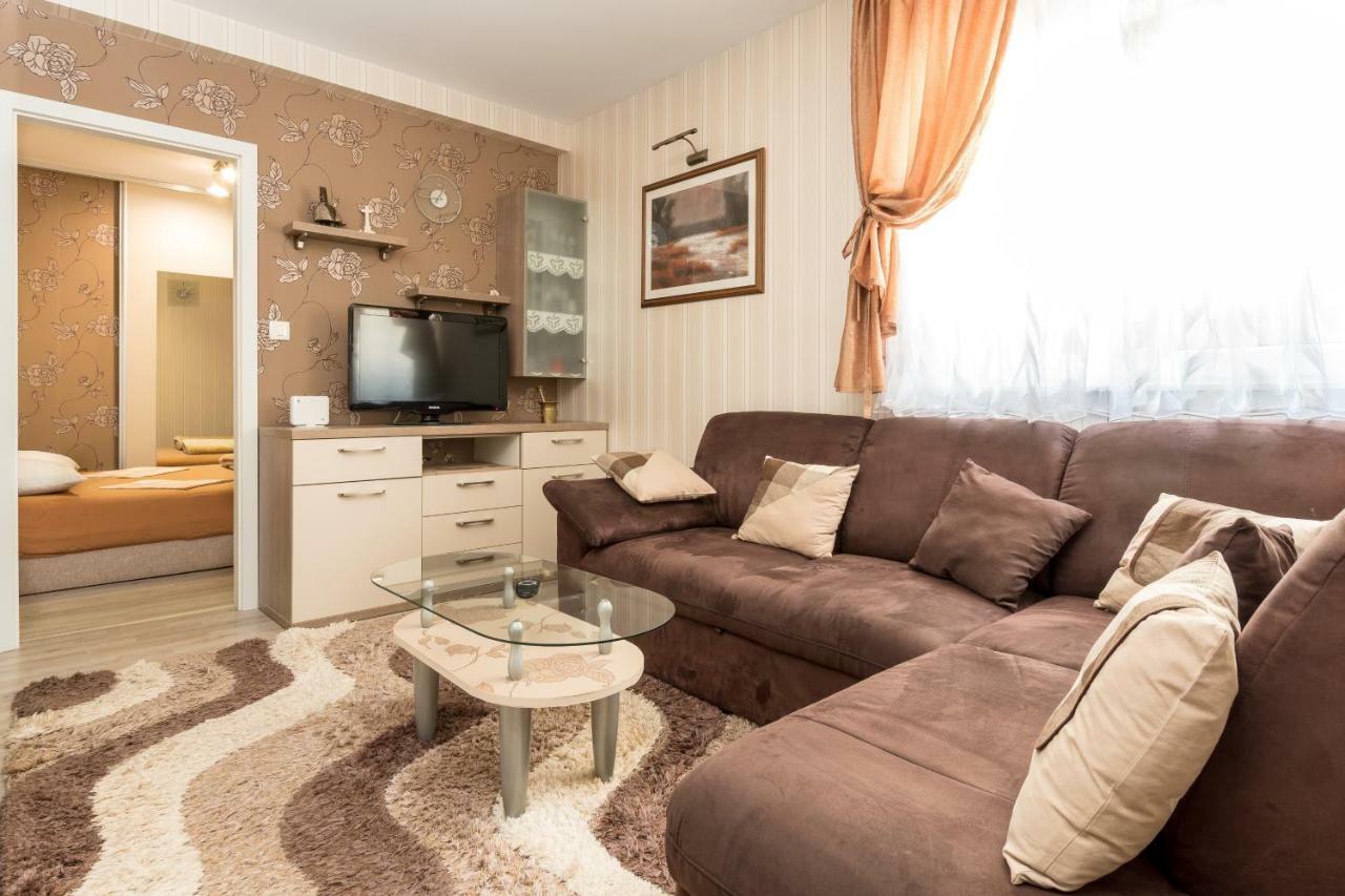 Apartments Ivan Kaštela Екстериор снимка